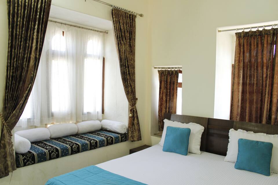 Hotel Neeraj